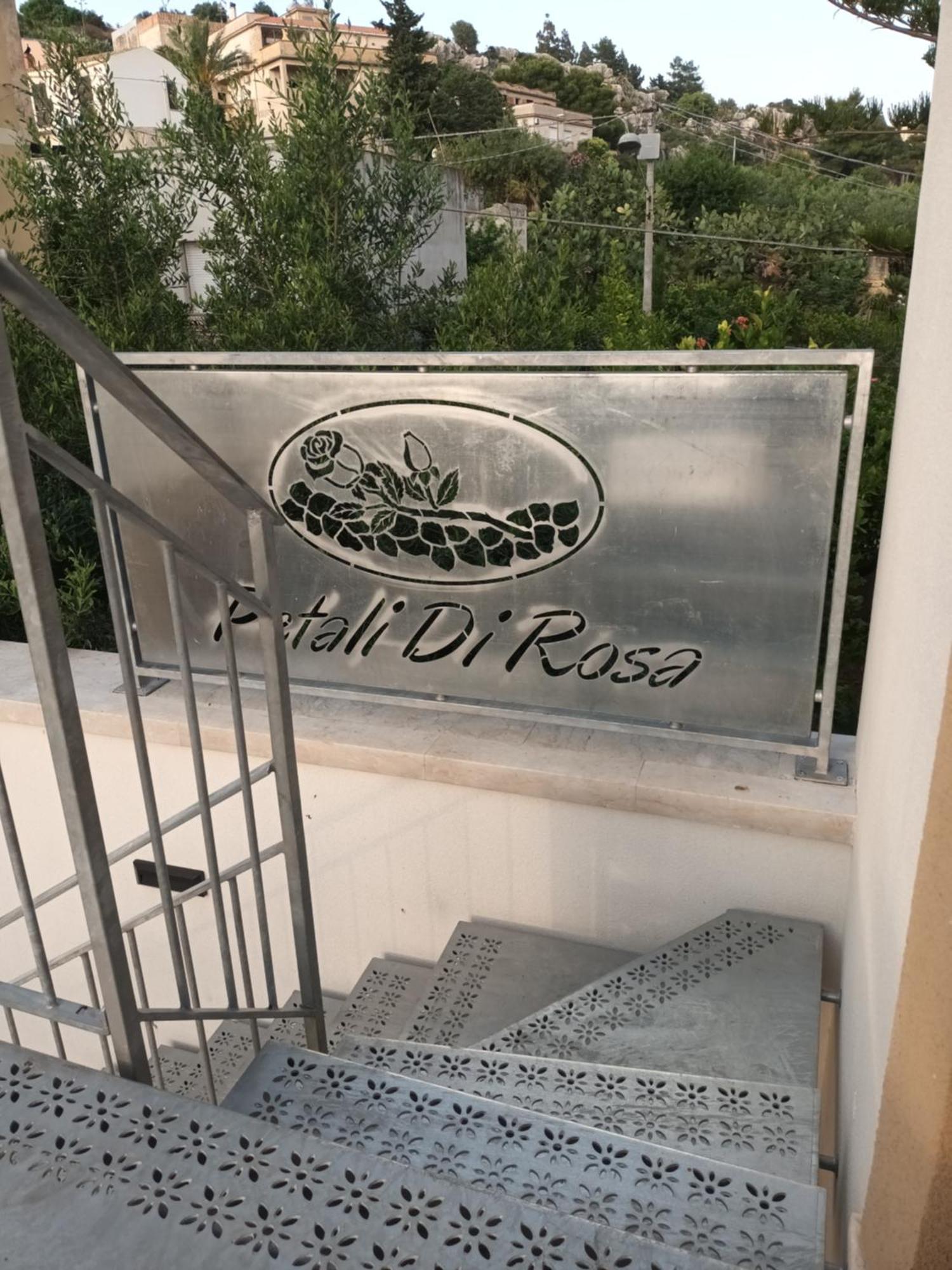 Appartamenti Petali Di Rosa Custonaci Exterior photo